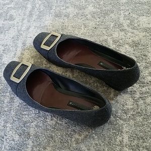 🍂Liz Claiborne gray felt flats